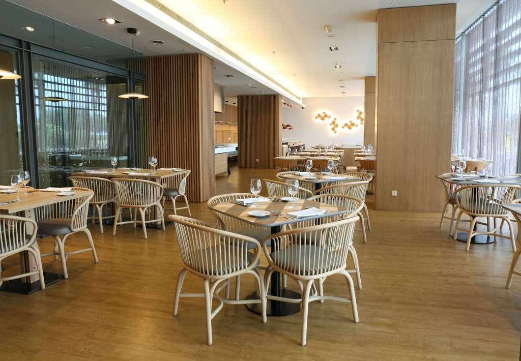 Occidental Atenea Mar - Adults Only Barcelone Restaurant photo